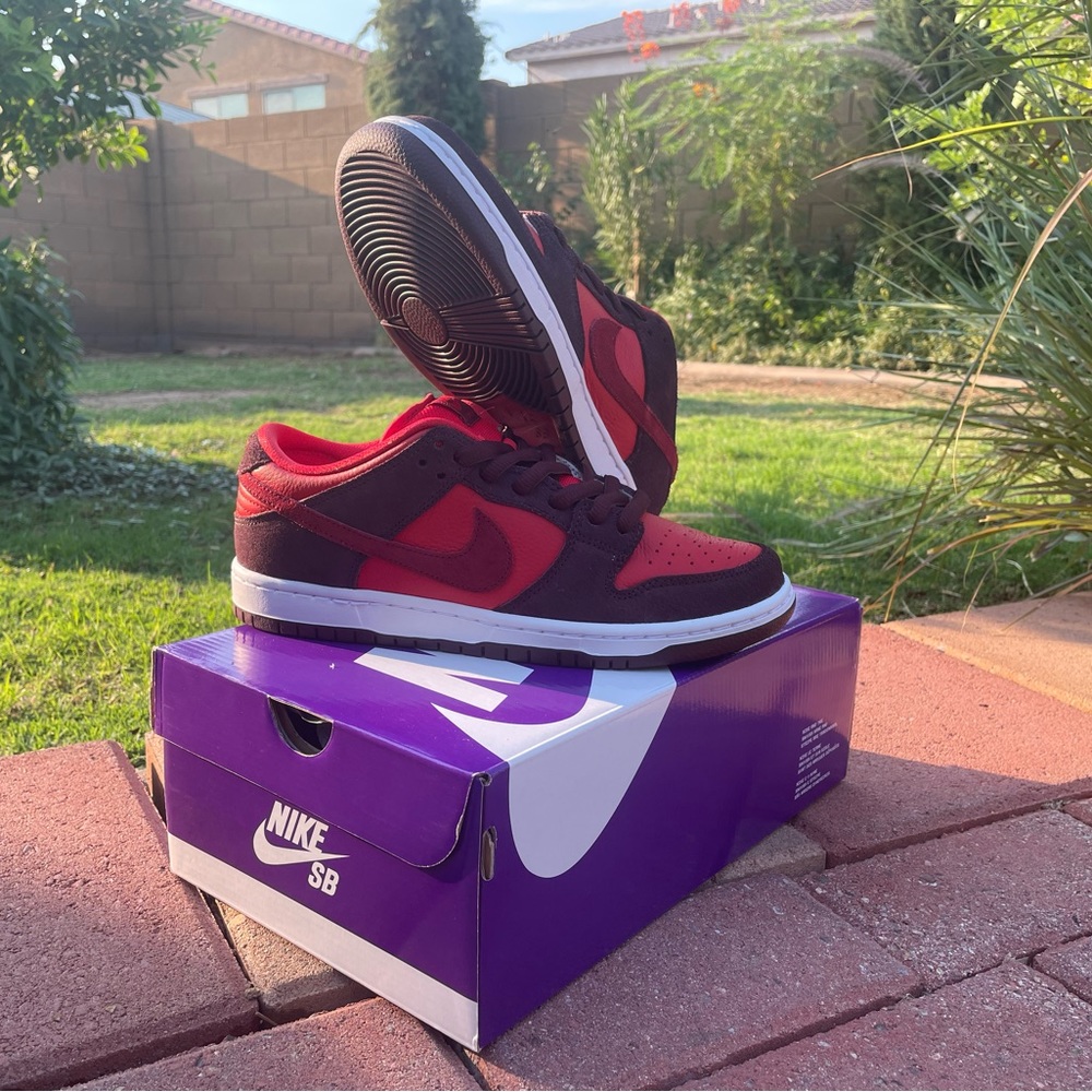 Nike SB Dunk Low Pro- Cherry 2022- US Size 8